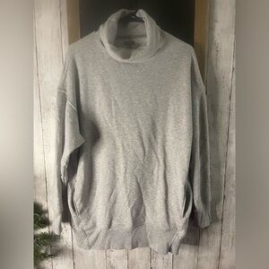 Aerie Turtleneck Oversized Gray Cotton Pockets Sweatshirt in Women’s Small 204